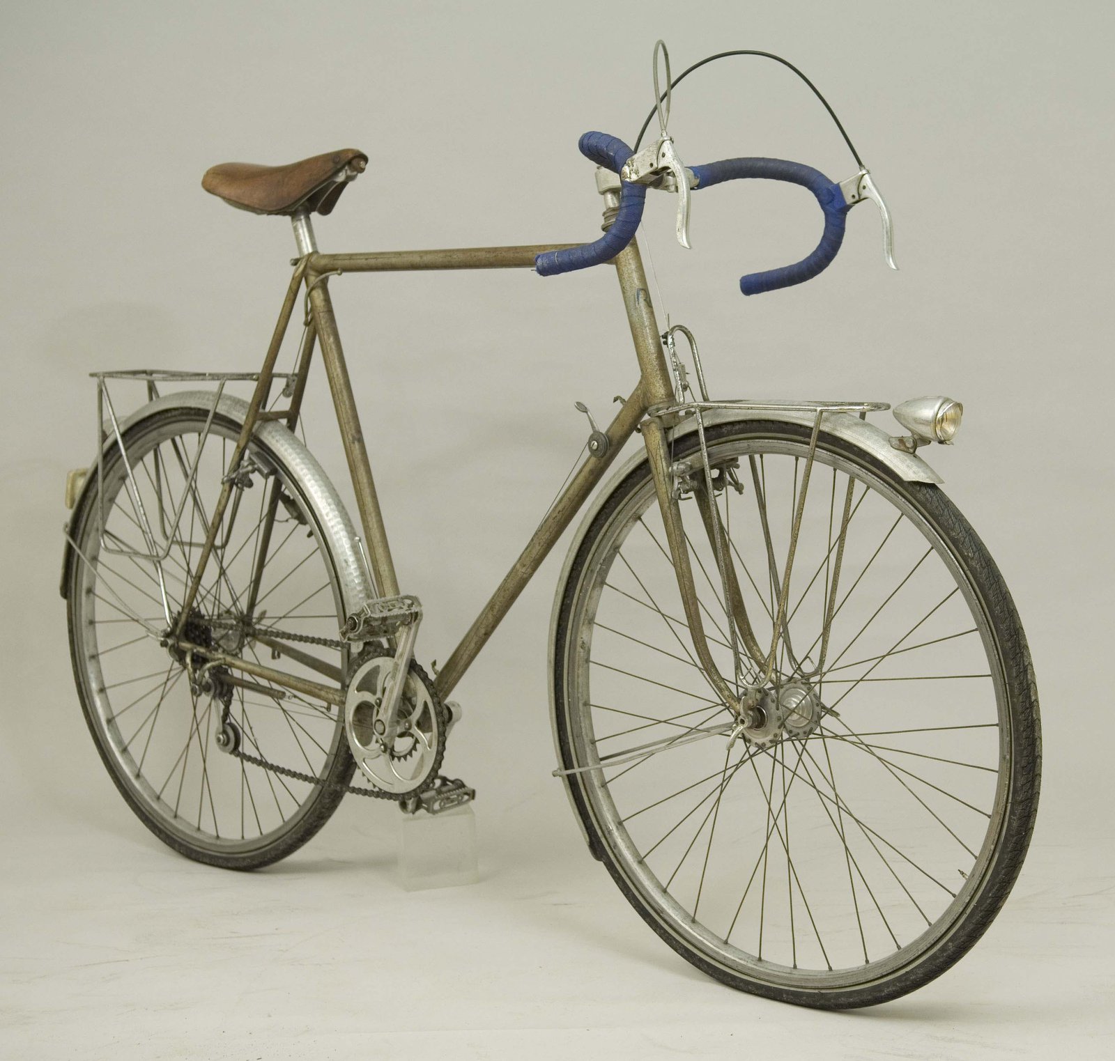 FEU ARRIÈRE JOS vélo ancien vintage bicycle R.Herse, Jo Routens A. Singer 1950's EUR 43,00 - FR FEU ARRIÈRE JOS vélo ancien vintage bicycle R.Herse, Jo Routens A. Singer 1950's EUR 43,00 - FR